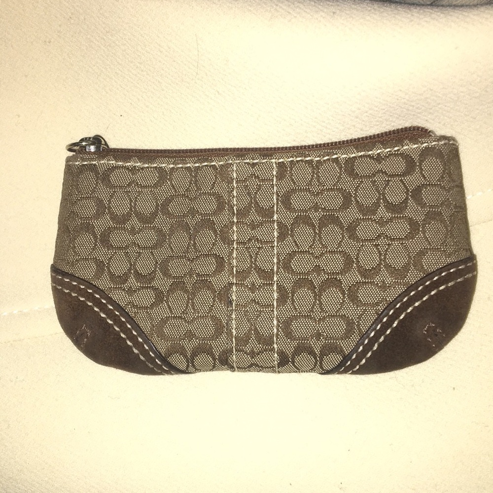 EUC Coach Logo Suede Coin Purse Wallet Keychain - Picture 6 of 6